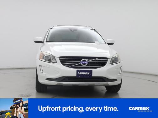 White 2017 Volvo XC60 T5 Inscription
