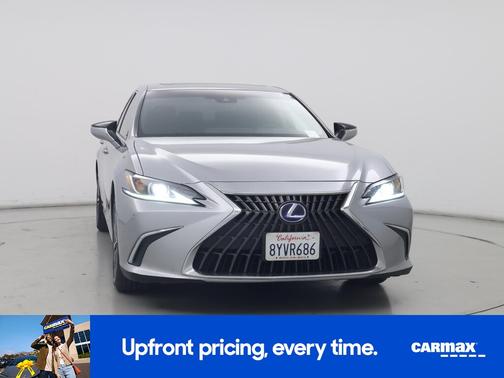2022 Lexus ES 300h