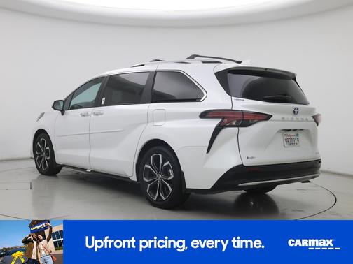 White 2025 Toyota Sienna Platinum