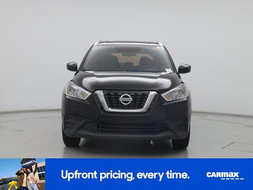 Black 2019 Nissan Kicks S