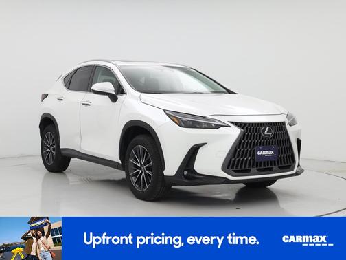 White 2024 Lexus NX 250