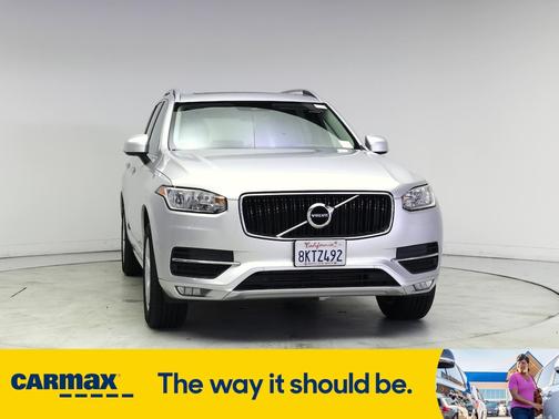 2016 Volvo XC90 T5 Momentum