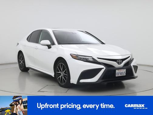 White 2021 Toyota Camry SE