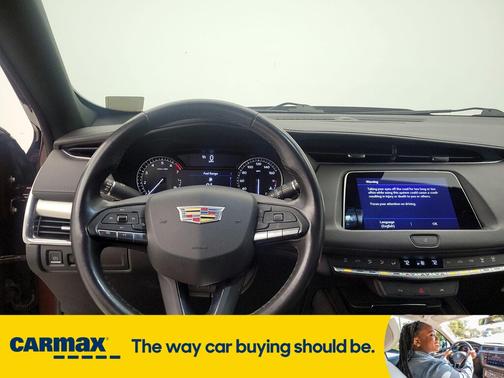 2023 Cadillac XT4 Premium Luxury