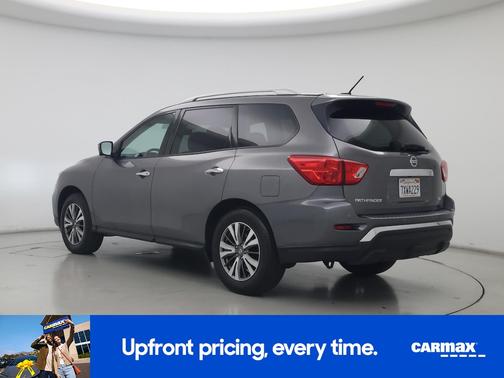 2017 Nissan Pathfinder SL