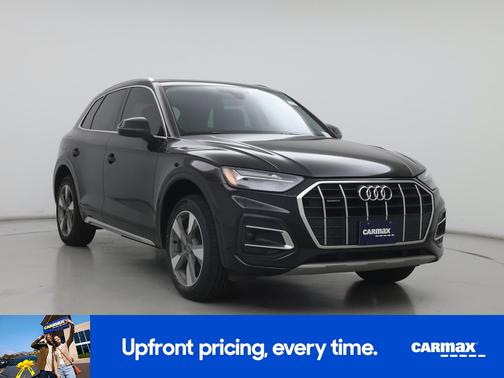 Black 2023 Audi Q5 Premium