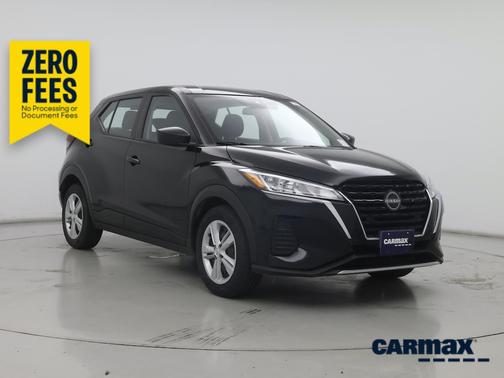 Black 2024 Nissan Kicks S