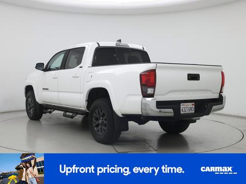 White 2022 Toyota Tacoma SR5
