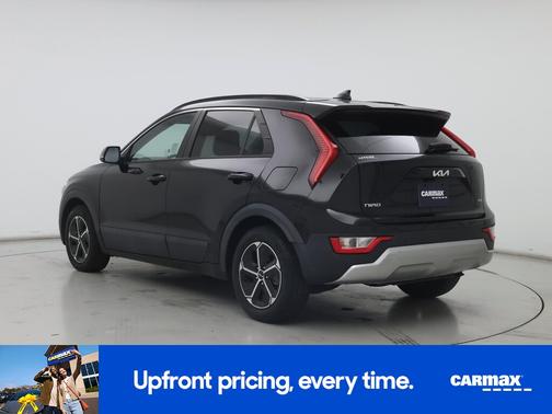 Black 2023 Kia Niro EX