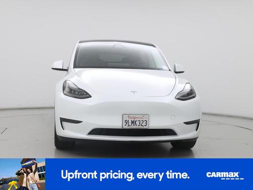 White 2024 Tesla Model Y