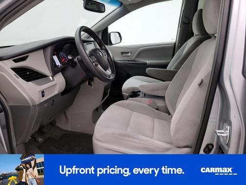 2015 Toyota Sienna LE