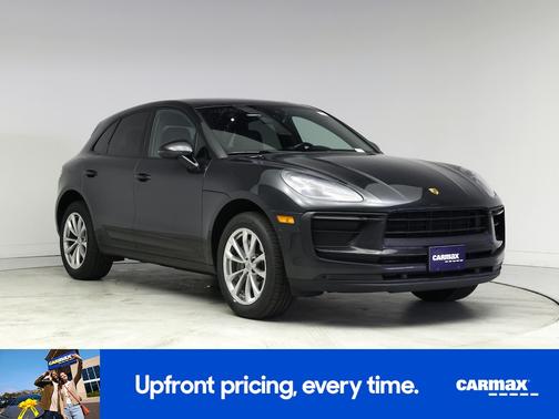 2022 Porsche Macan Base (PDK)