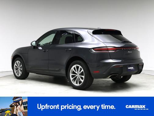 2022 Porsche Macan Base (PDK)