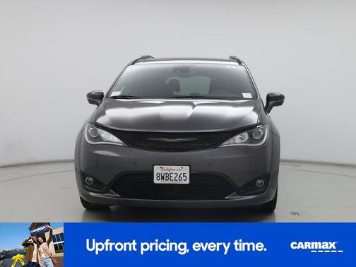 Gray 2020 Chrysler Pacifica Limited