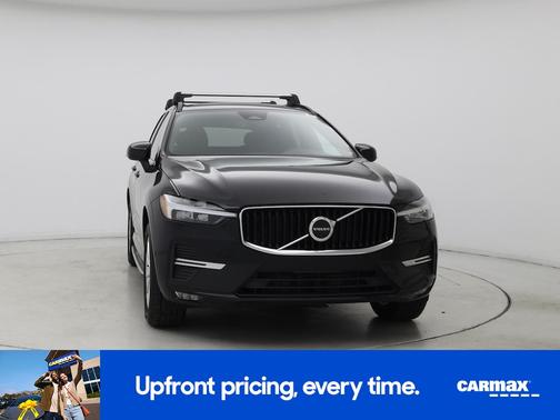 2022 Volvo XC60 B5 Momentum