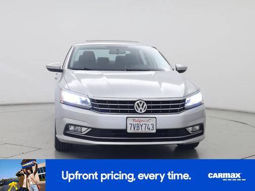 2016 Volkswagen Passat SE