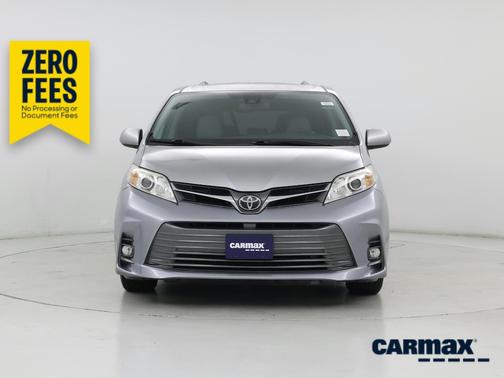 Gray 2018 Toyota Sienna XLE