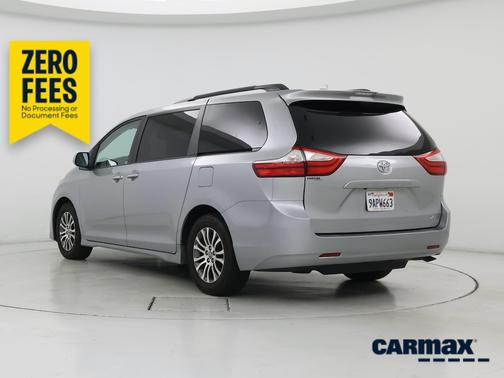 Gray 2018 Toyota Sienna XLE