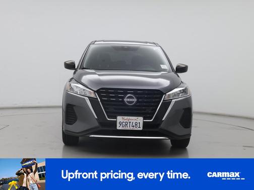 Gray 2023 Nissan Kicks S