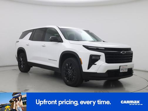 White 2024 Chevrolet Traverse LS