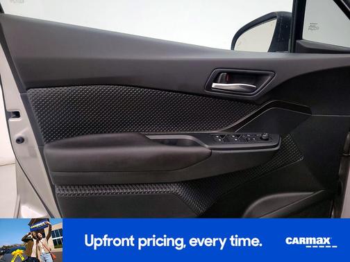 Silver 2018 Toyota C-HR XLE Premium