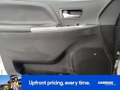 Silver 2020 Toyota Sienna SE