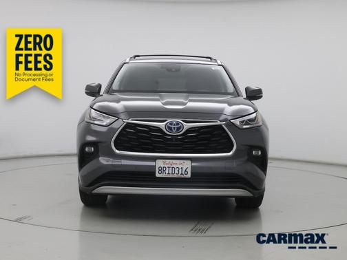 Black 2020 Toyota Highlander Hybrid Platinum