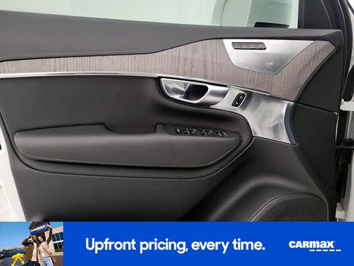 2022 Volvo XC90 T6 Inscription