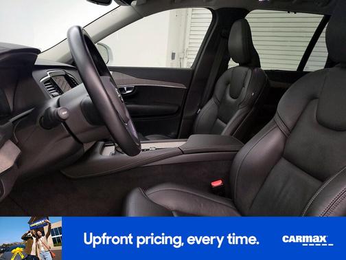 2022 Volvo XC90 T6 Inscription