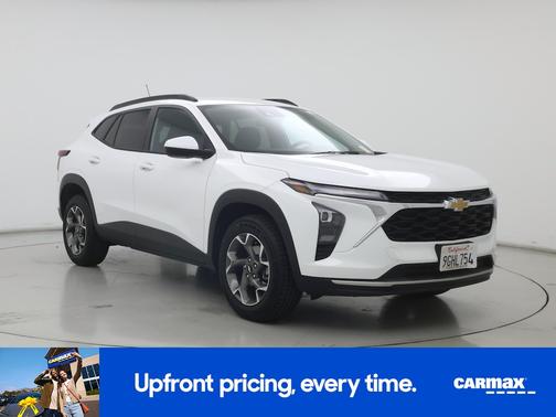 White 2024 Chevrolet Trax LT