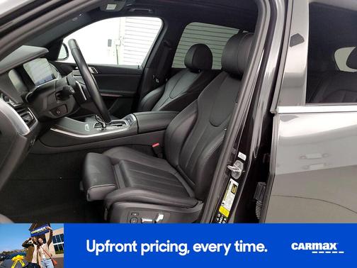 Black 2022 BMW X5 xDrive40i