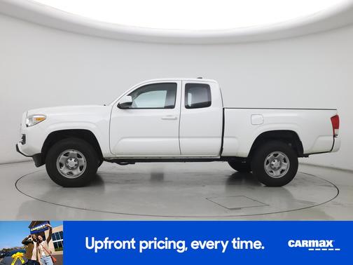 White 2017 Toyota Tacoma SR