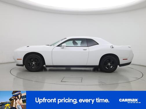 White 2019 Dodge Challenger SXT