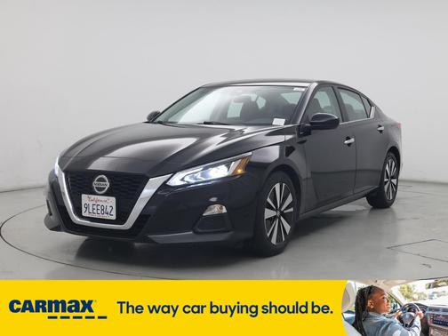 2022 Nissan Altima SV