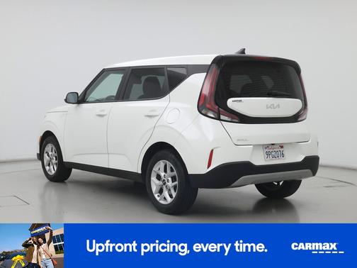 White 2025 Kia Soul S