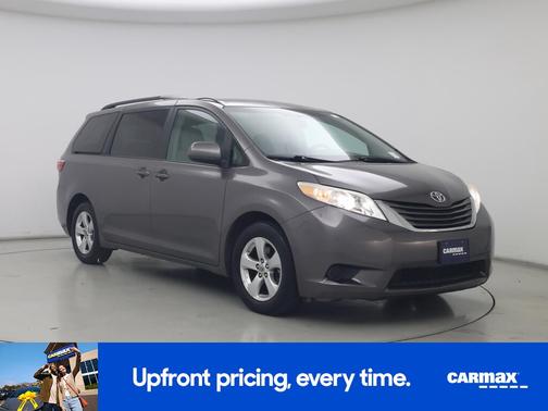 2017 Toyota Sienna LE