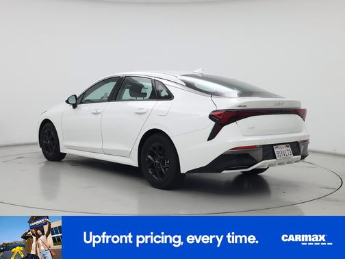 White 2025 Kia K5 LXS