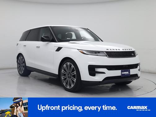 White 2025 Land Rover Range Rover Sport SE