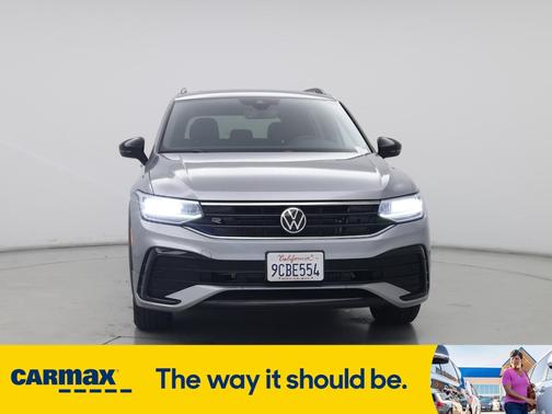 2022 Volkswagen Tiguan SE R-Line Black