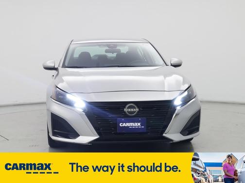 2023 Nissan Altima SV