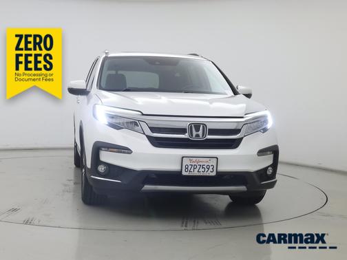 White 2022 Honda Pilot Touring