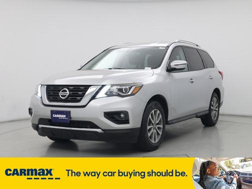 2020 Nissan Pathfinder SV