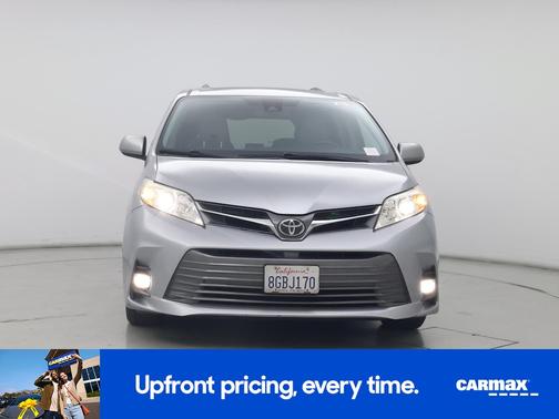 2018 Toyota Sienna XLE