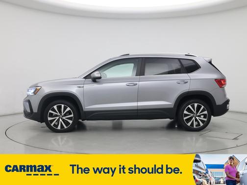 2022 Volkswagen Taos SE