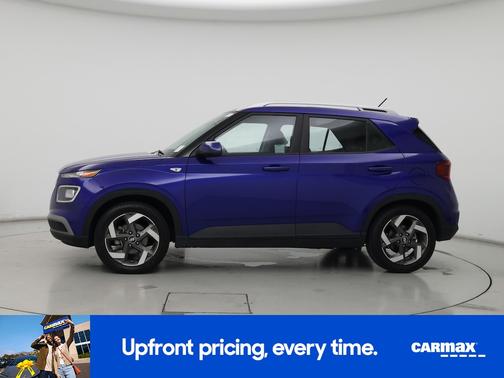 2024 Hyundai VENUE SEL