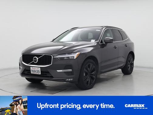2022 Volvo XC60 B5 Momentum