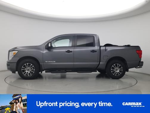 2023 Nissan Titan SV
