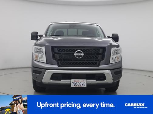 2023 Nissan Titan SV