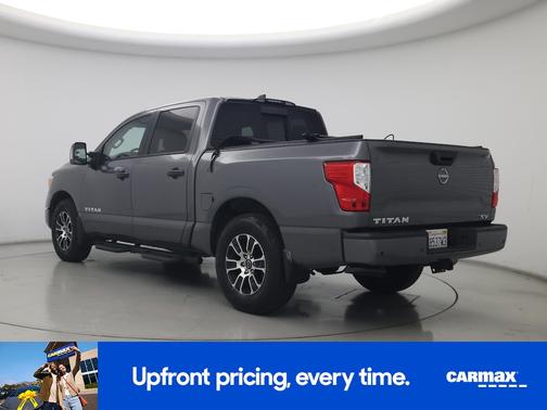 2023 Nissan Titan SV