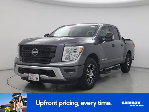 2023 Nissan Titan SV